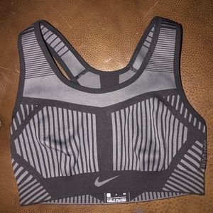 ••SOLD•• Nike Sports Bra